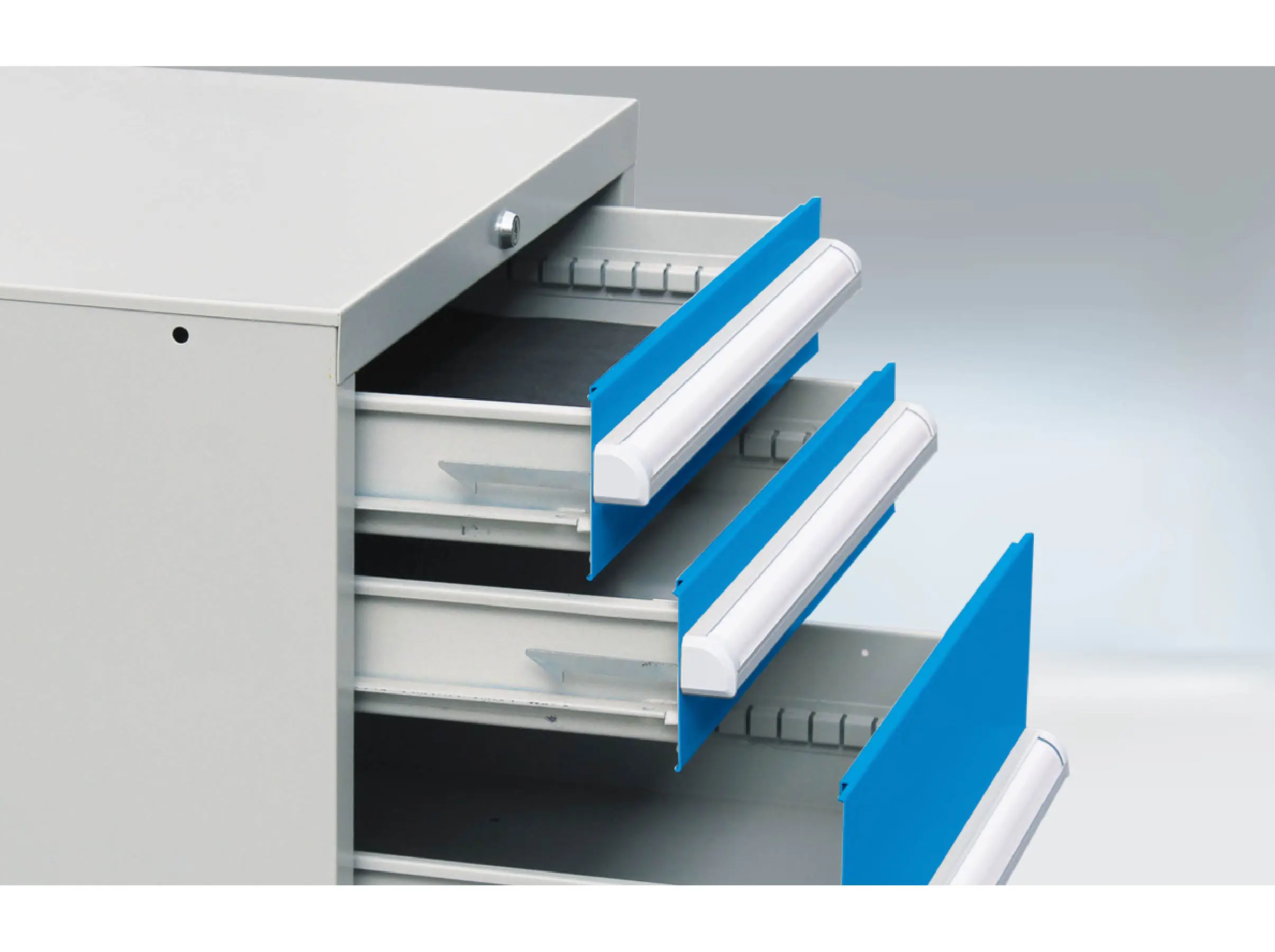Tool Storage Workbench: Enhanced Technology, Increased Competitiveness 4
