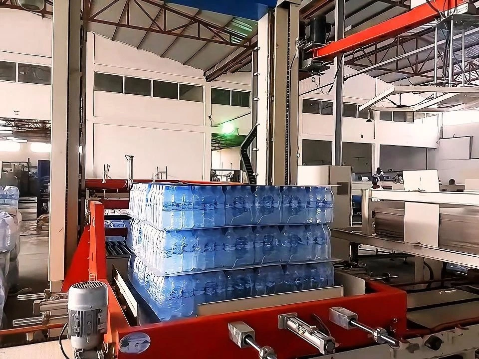 low-lever palletizer for 550ml*24 bottle water 1