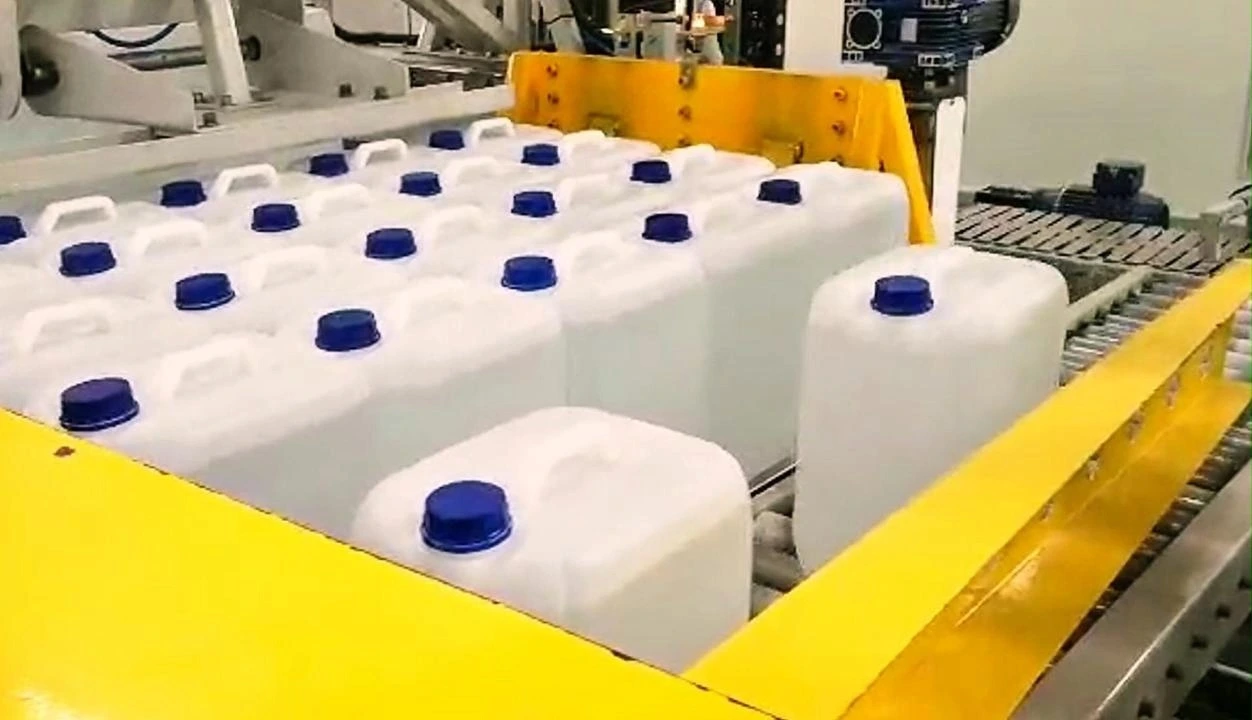 25-kg drum low-level palletizer 1