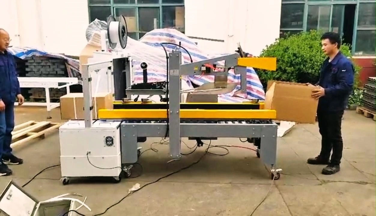 Folding Lid Packaging Machine 1