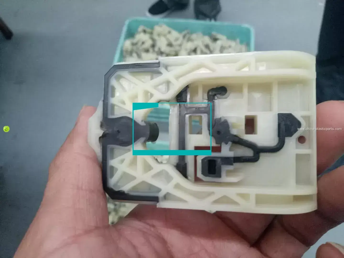 Custom overmolding metal with plastic advanced leaching Manufacturer | MULAN 1