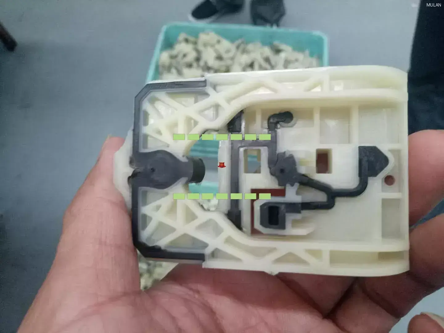modern overmolded connector company | MULAN 1