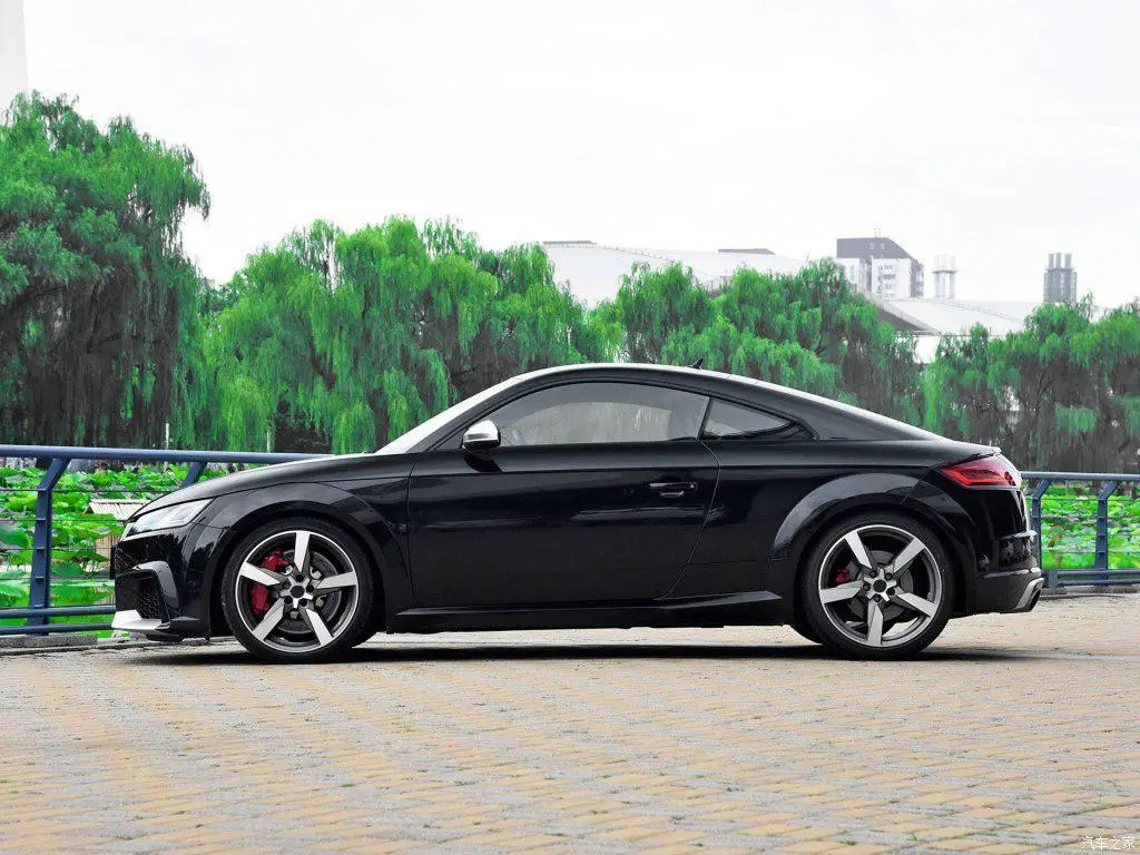 ML-LQ005 Carbon Fiber Side Skirts Extensions Lips For Audi TTS TTRS TT SLine 2015 - 2018 Car Bodykit Bumper Splitters 1
