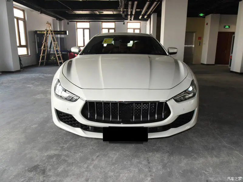 ML-XM410 10pcs Carbon Fiber Front Grill Decoration Trims for Maserati Ghibli Base Sedan 4-Door 2018-2019 1