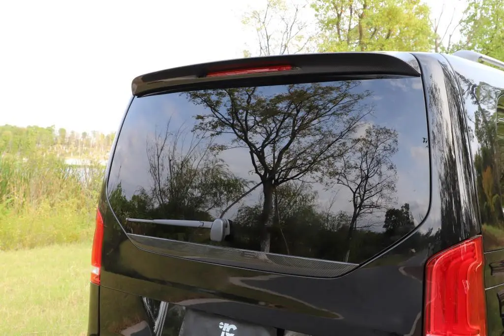 ML-LQ011 Carbon Fiber Roof Spoiler for Mercedes Benz V Glass V250 2018-2019 1