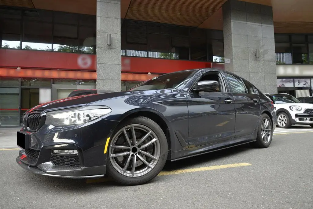 ML-XM332 Carbon Fiber Front lip Spoiler for BMW 5 series G30 G31 G38 520i 530i 540i M-sport 2017-2018 1