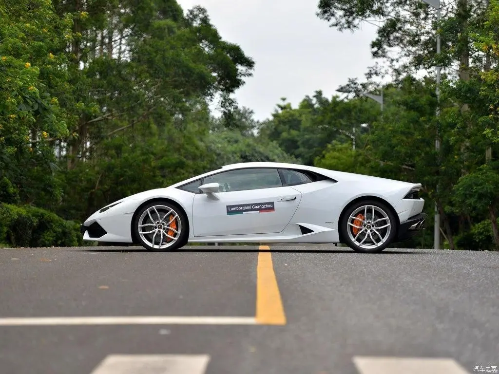 ML-XM272 Carbon Fiber Rear Spoiler for Lamborghini Huracan LP580 LP610 Coupe 2-Door 2014-2018 1