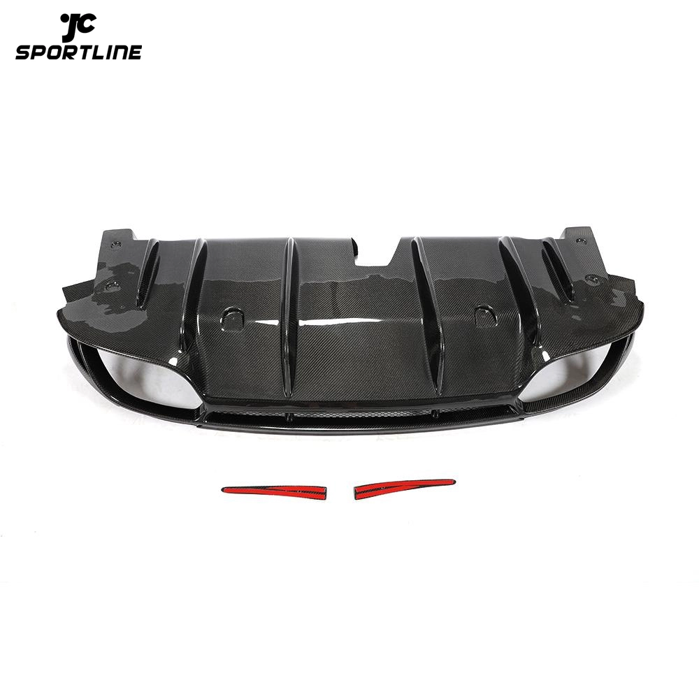 JC-WSM002 Real Carbon Fiber Rear Bumper Diffuser for Alfa Romeo Giulia 4-Door 2017-2020 1