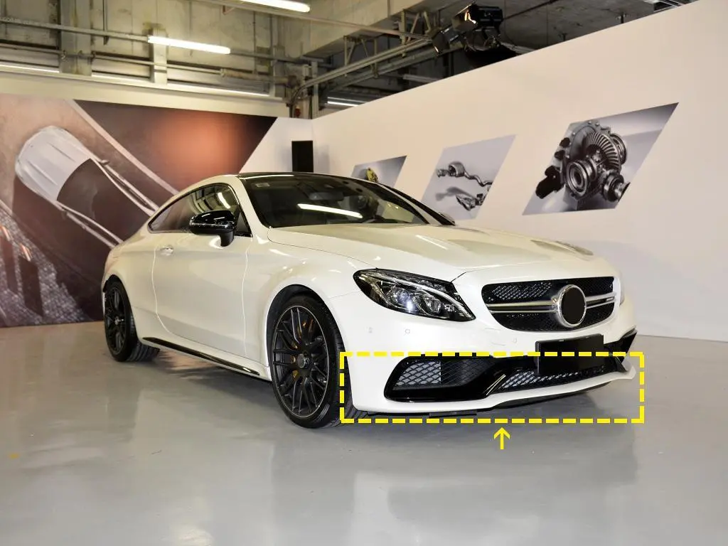 ML-YBX076  Carbon Fiber W205 C63 Car Front Splitter for Mercedes Benz C63 AMG 2-Door 2015-2019 1