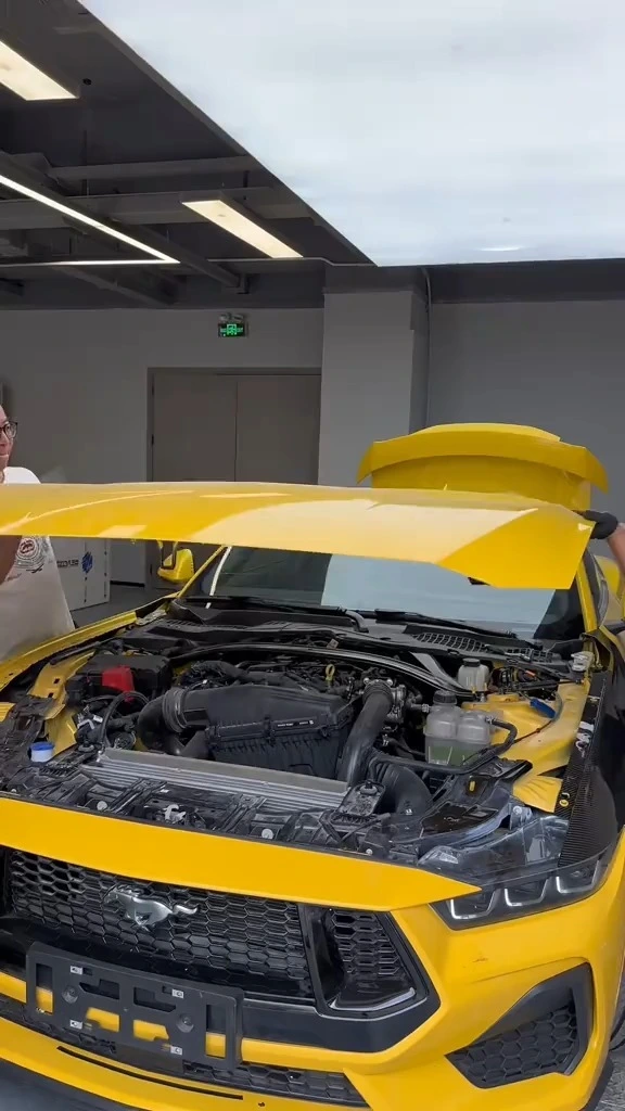 ML-SJ0715 Carbon Fiber S650 Side Fenders for 2024 Ford Mustang S650 GT 1