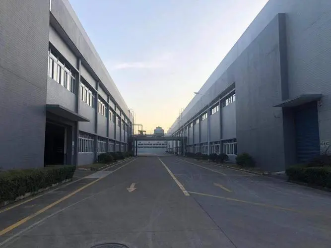 Lanjing Prefabricated Commercial Steel Building Structure for Office Warehouse Shopping Center China Steel Structure Buildings 1