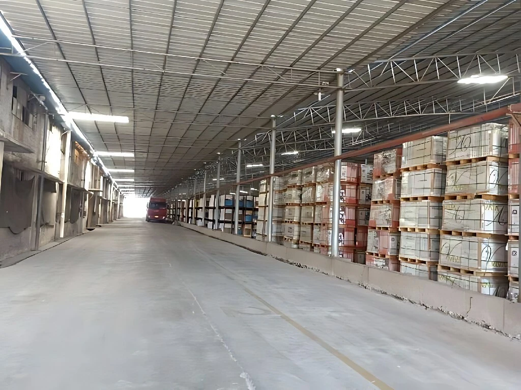 Heavy Weight Prefabricated Metal Steel Structure Warehouse 1