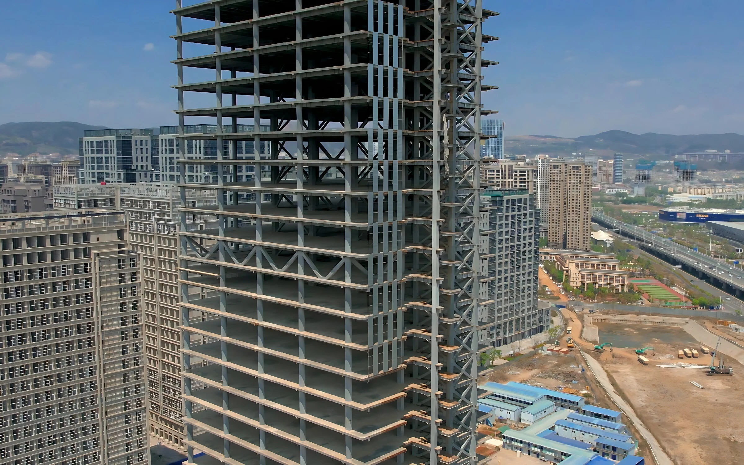 Heavy Weight Prefabricated Steel Structure Office Building 1