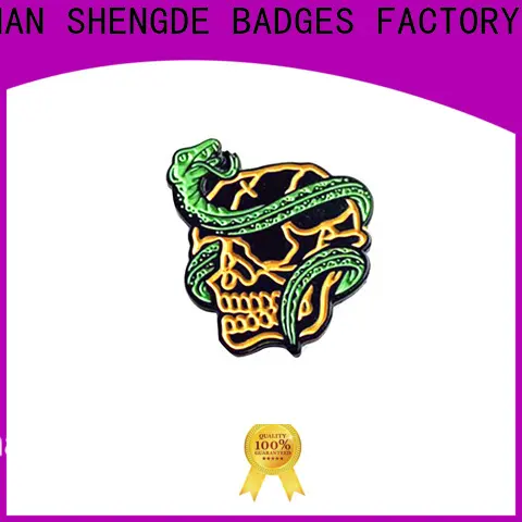Best christmas enamel pin company bulk production 1