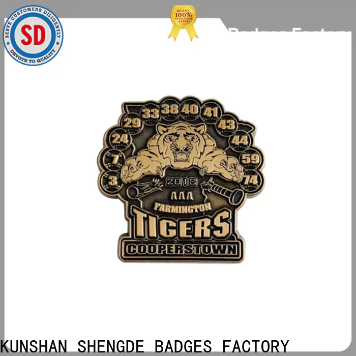Wholesale die struck pin badges Suppliers 1