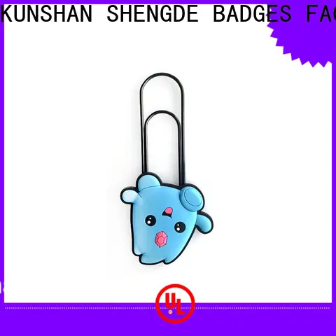 Custom pvc keyrings Supply 1