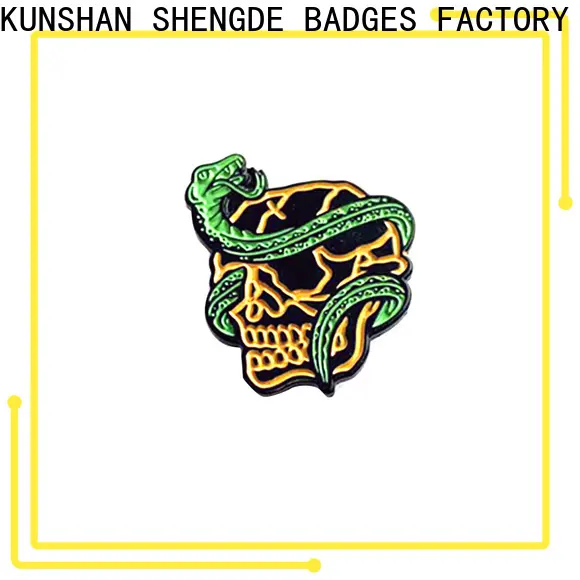Wholesale custom enamel pin badges manufacturers 1