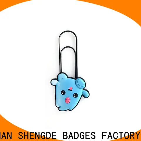 Custom soft pvc keyrings Supply on sale 1