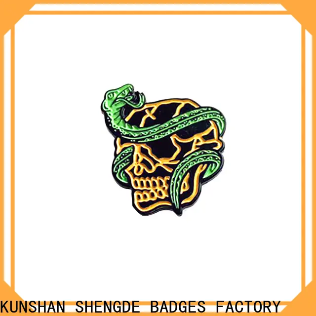 Shengde enamel badges Supply 1
