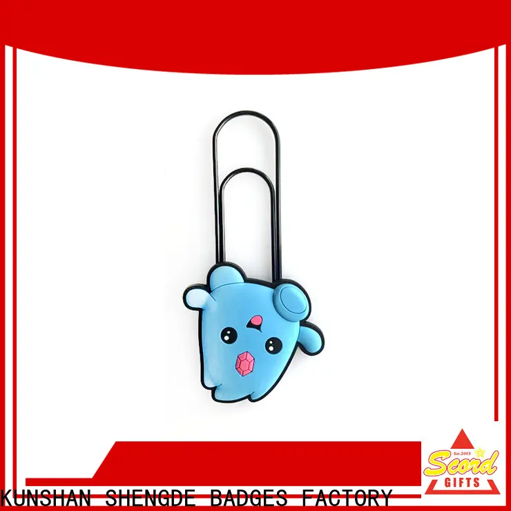 Wholesale pvc rubber keychain manufacturers bulk production 1