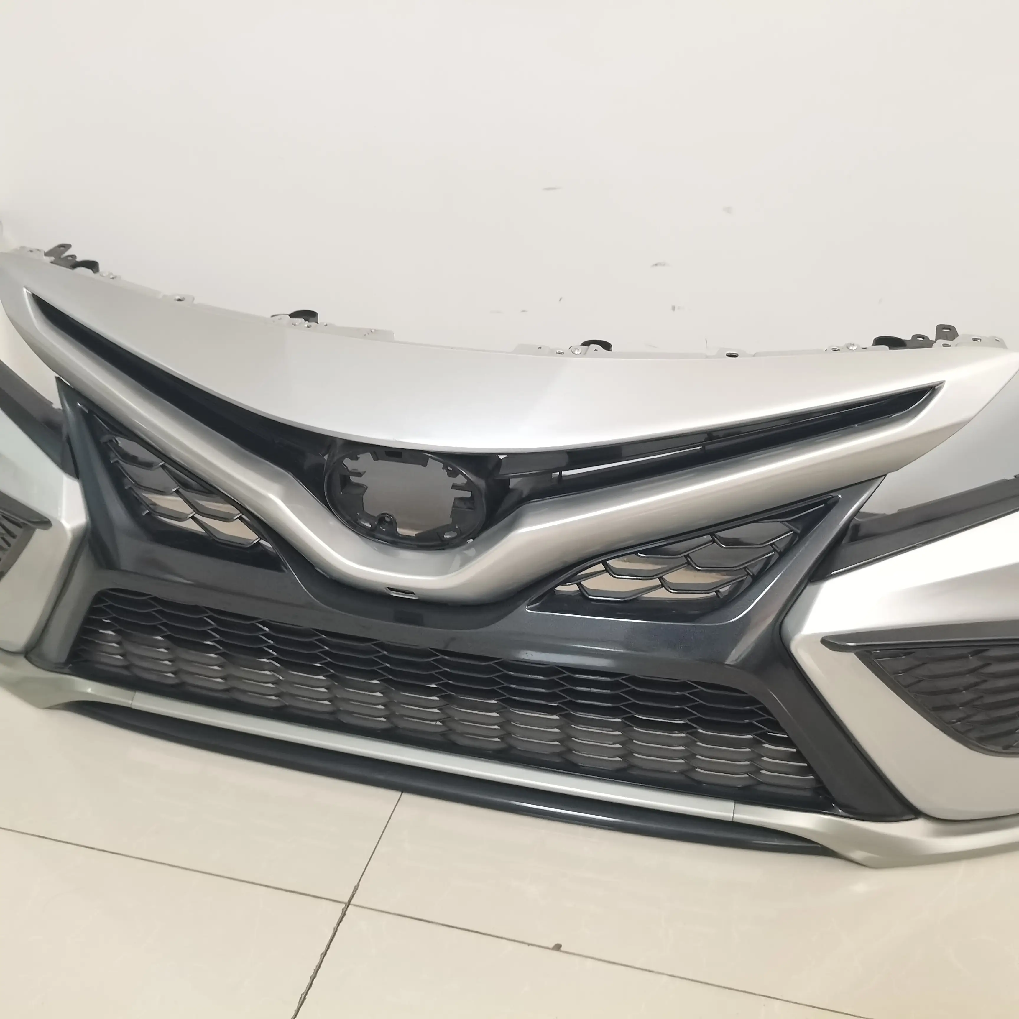 Front Bumper Cover &amp; Grille Assembly Kit For 2021 SE Toyota Camry 1