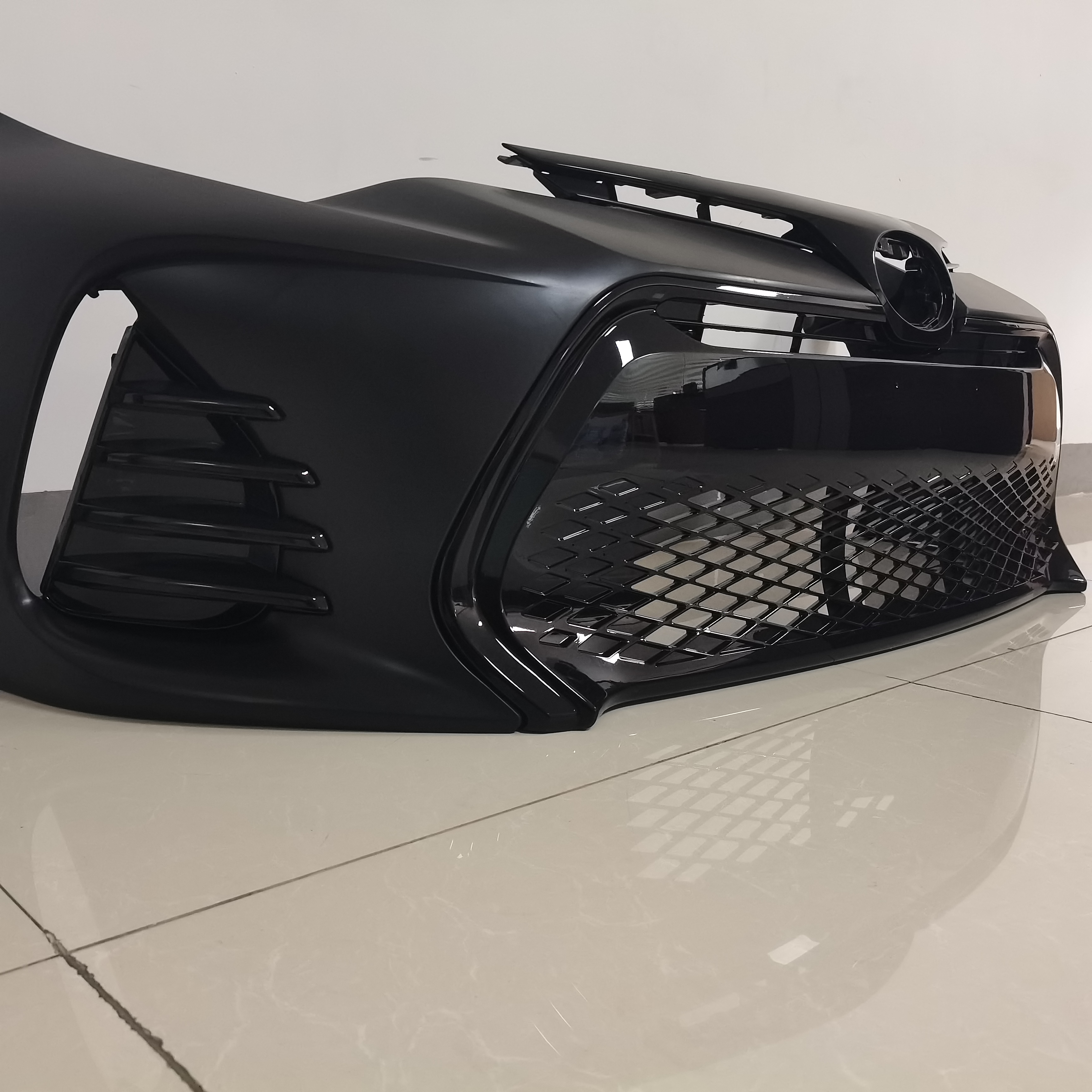 Front Bumper Cover & Grille Assembly Kit For2017 SE Toyota COROLLA 5