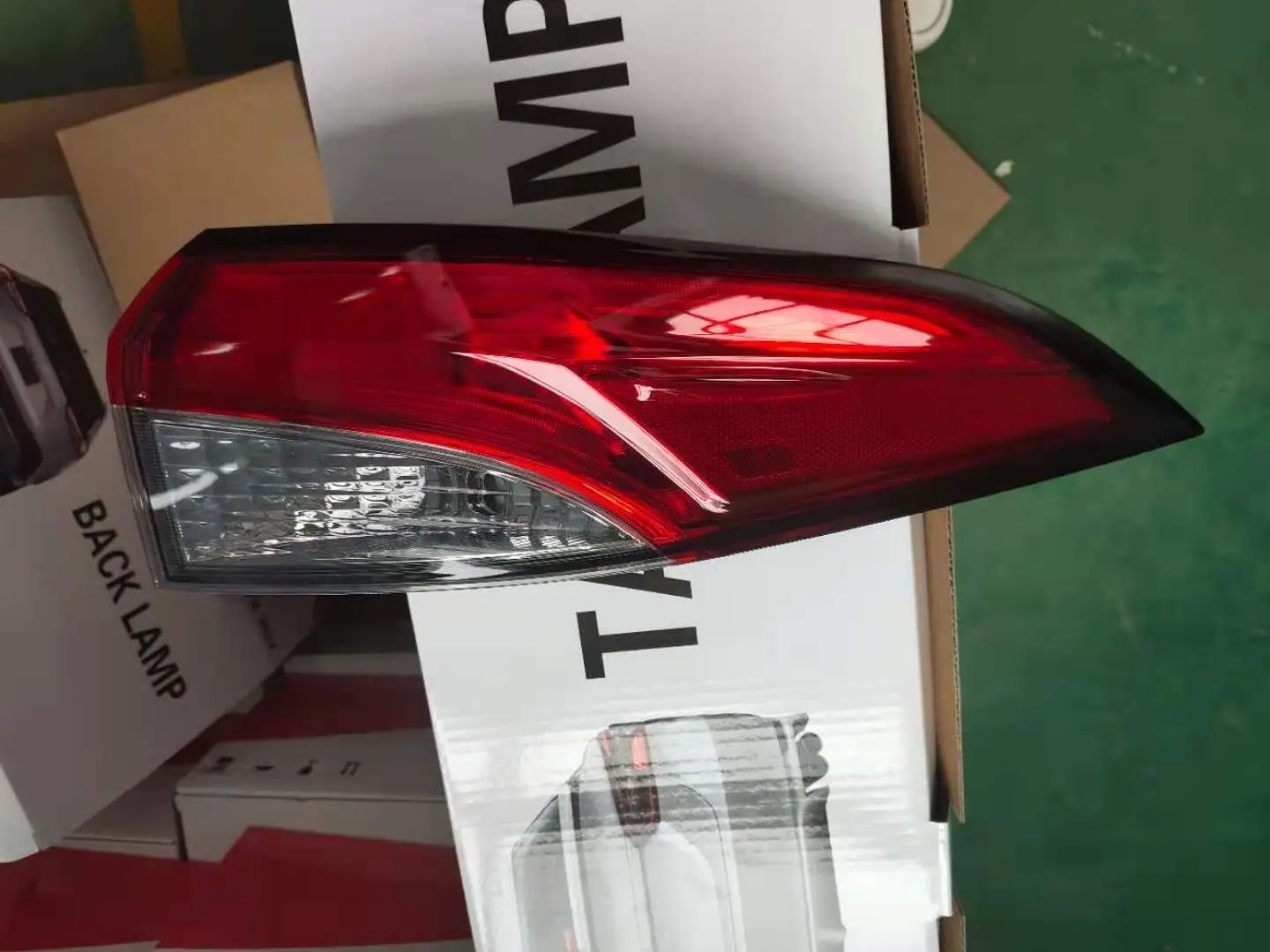 TAILLAMP Assembly Compatible with 2020-2023 Toyota COROLLA 2023 XSE 81591-12220 81581-12250  Replacement TAILLAMP 1