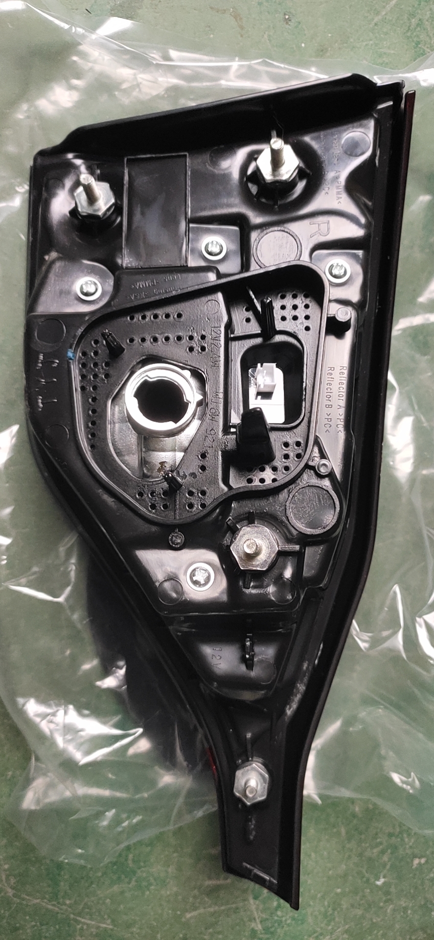 لیست قیمت کارخانه قطعات خودرو مستقیم از کارخانه 8