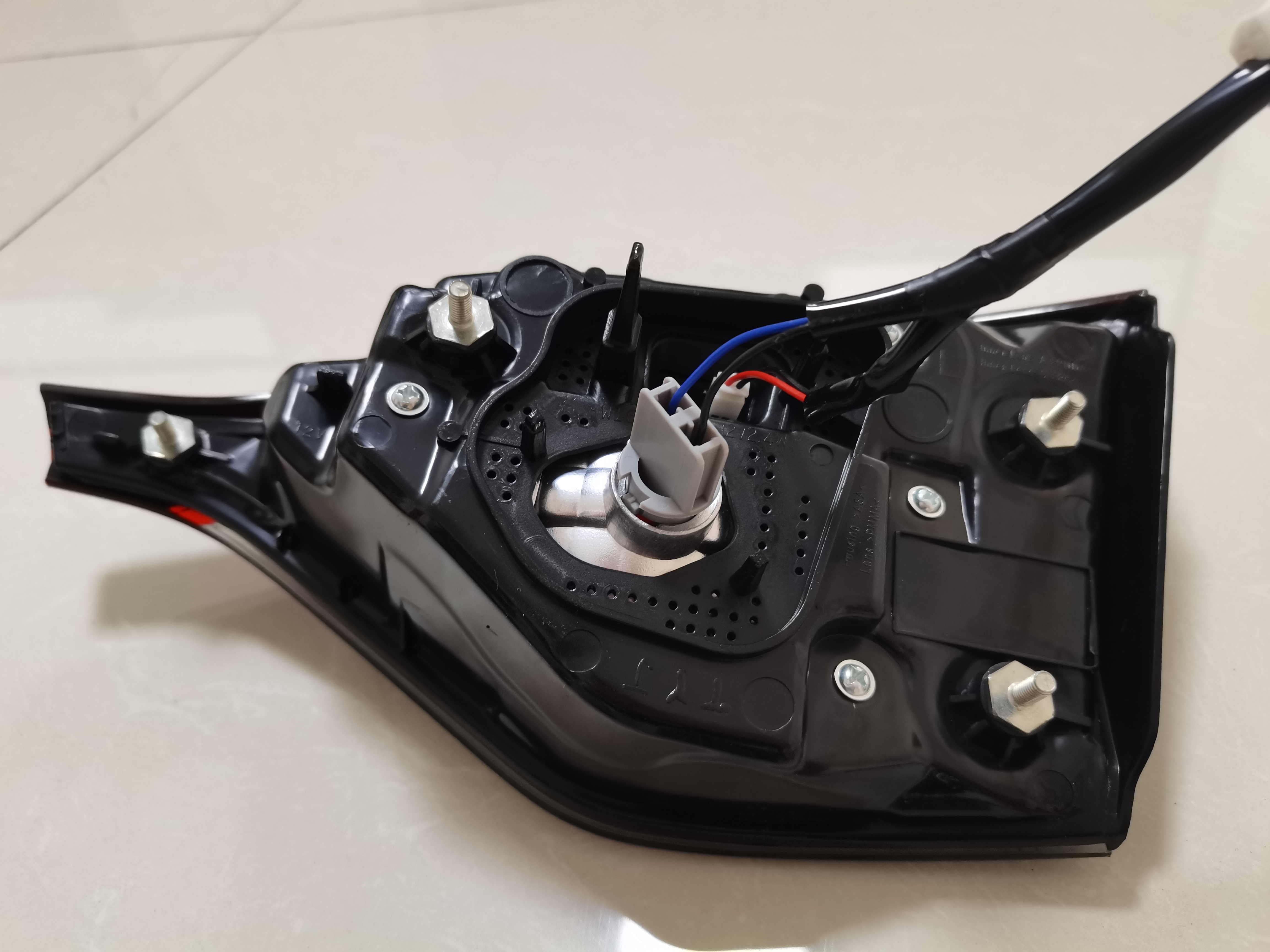 Conjunto de luz trasera compatible con Toyota COROLLA 2023 SE 2020-2023 81591-12220 81581-12250 Luz trasera de repuesto 8