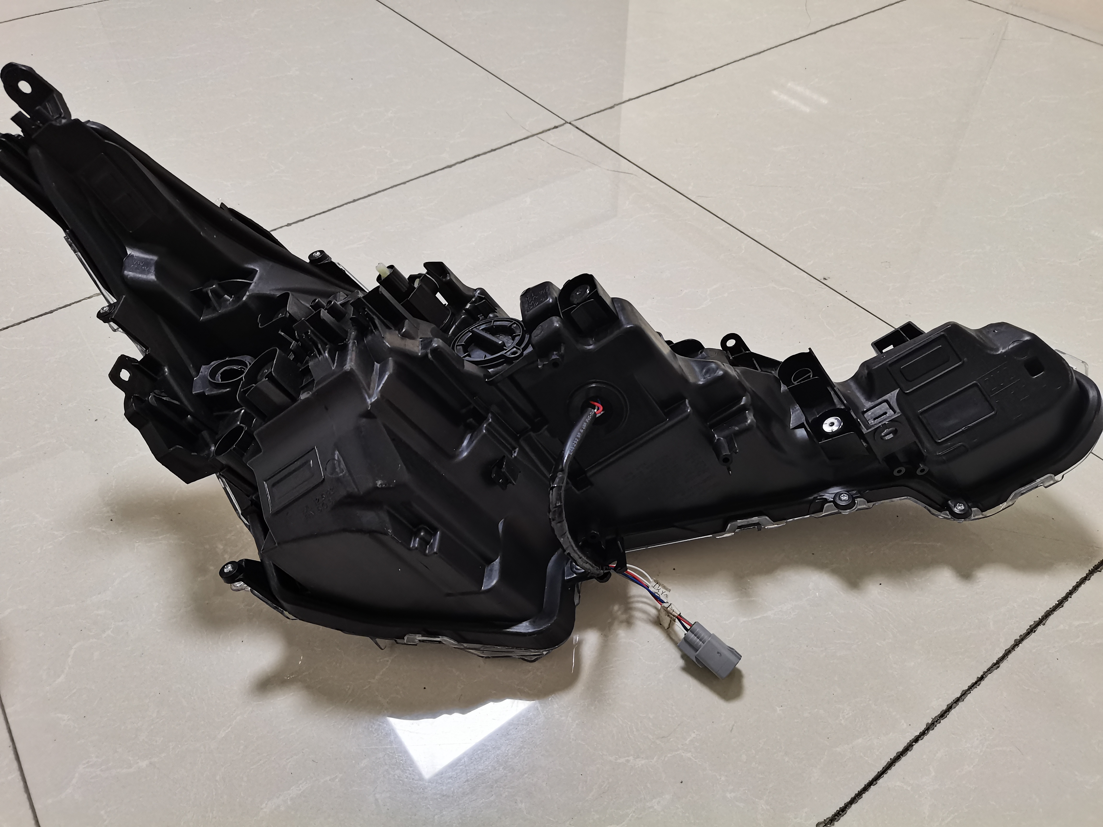 LED Headlights Assembly Compatible with 2020 Toyota COROLLA 2020 XSE 81770-12 Replacement Headlamp Passenger Side 8