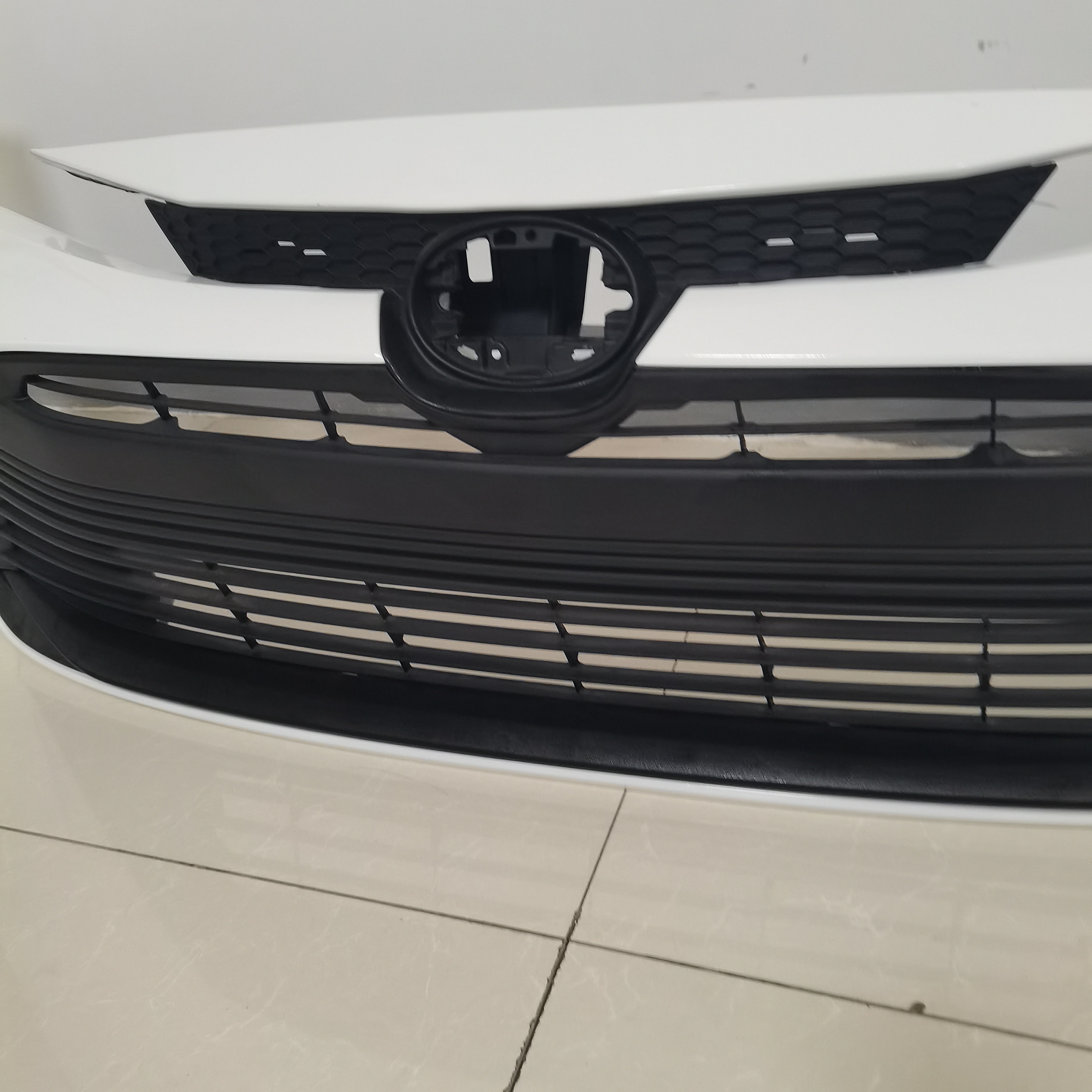 Front Bumper Cover & Grille Assembly Kit For 2023 LE Toyota COROLLA 7