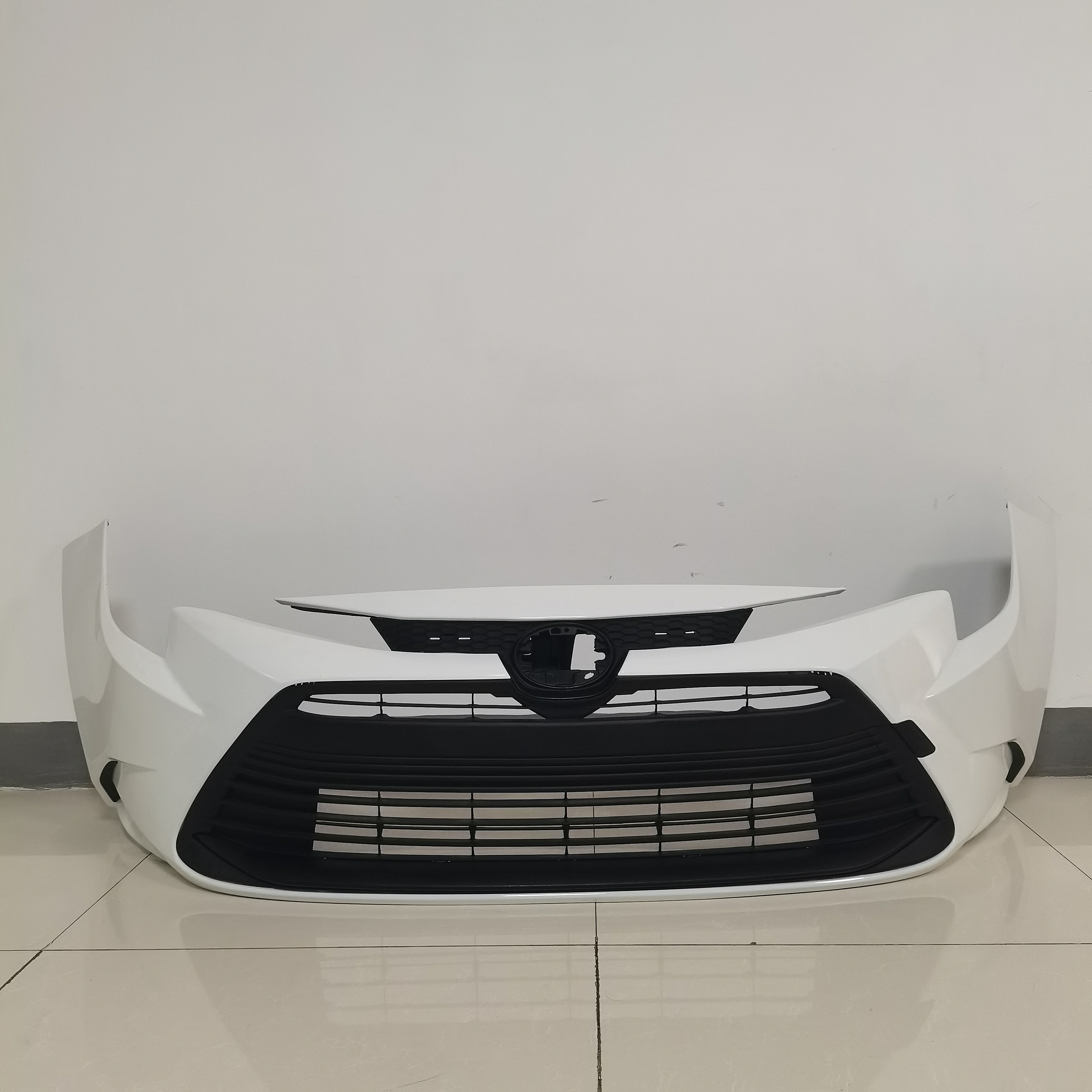 Front Bumper Cover & Grille Assembly Kit For 2023 LE Toyota COROLLA 5