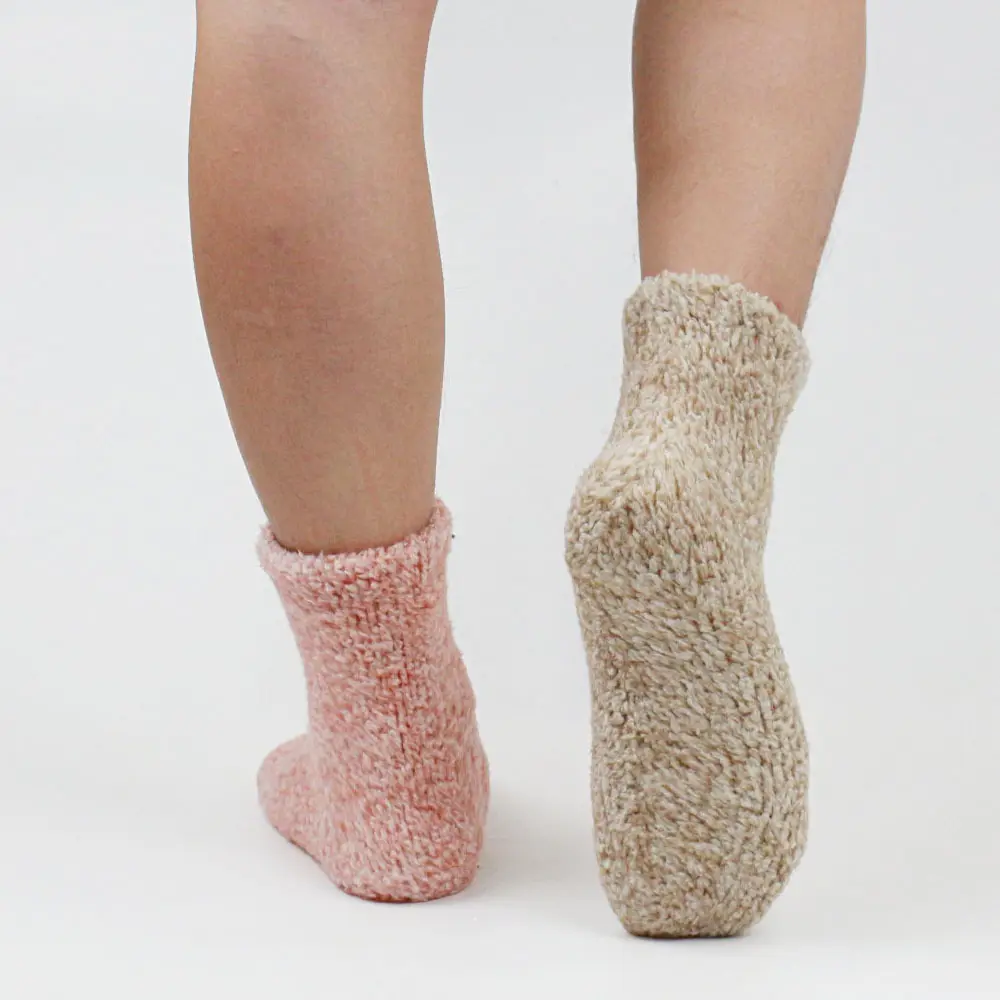 Professional Mens Heat Holder Socks Manufacturing for Keeping Warm in Cold Weather 4