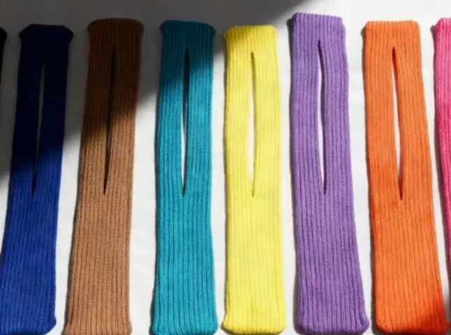 Macaron Color Knitted Handheld & Crossbody Phone Purse Bag For iPhone 1