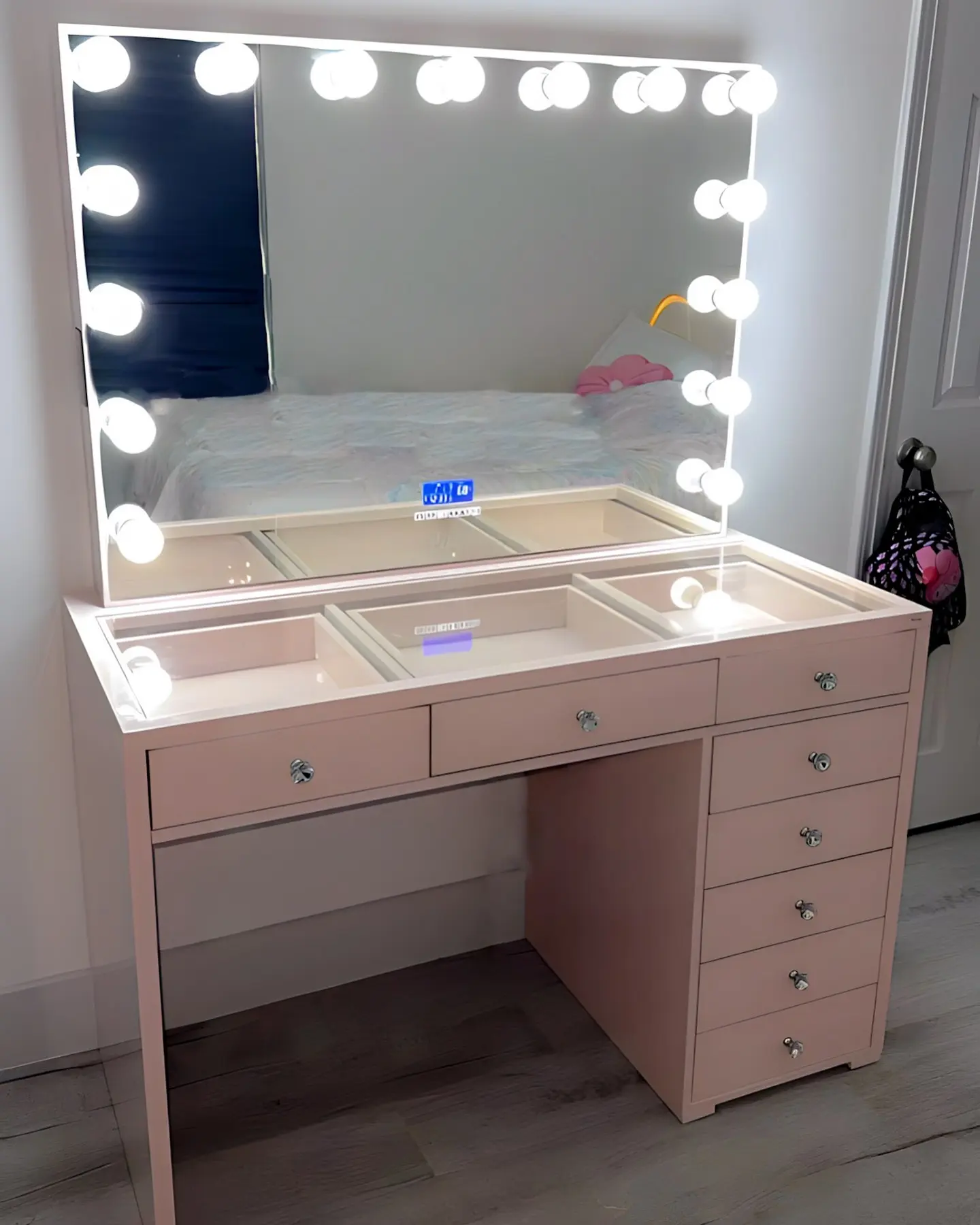 Wood Vanity Dresser by Yifan Furniture 4