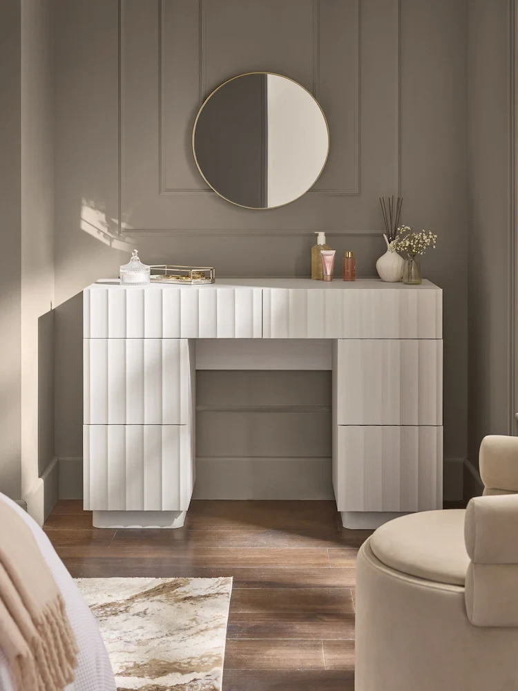 modern  popular white  glossy lacquer dressing table vanity desk  with round led  mirror for bedroom furniture 1