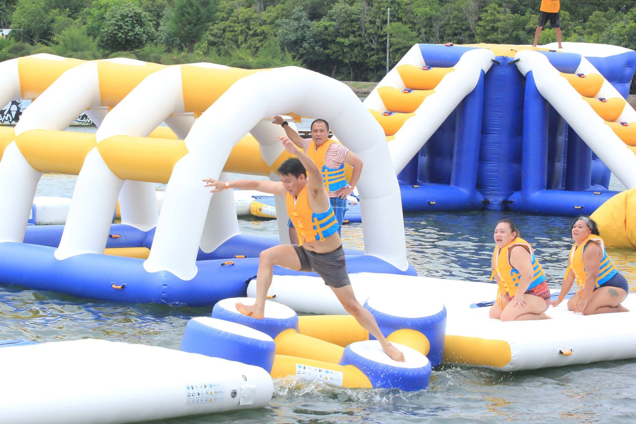 inflatable water park equipment
