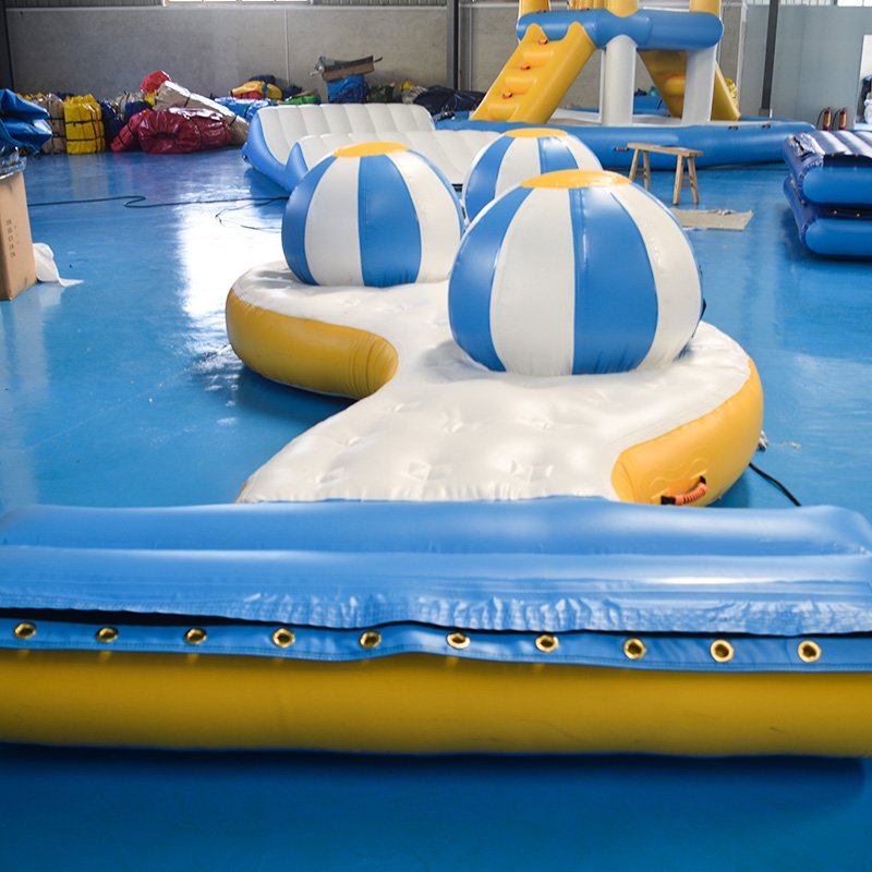 Bouncia  Array image405