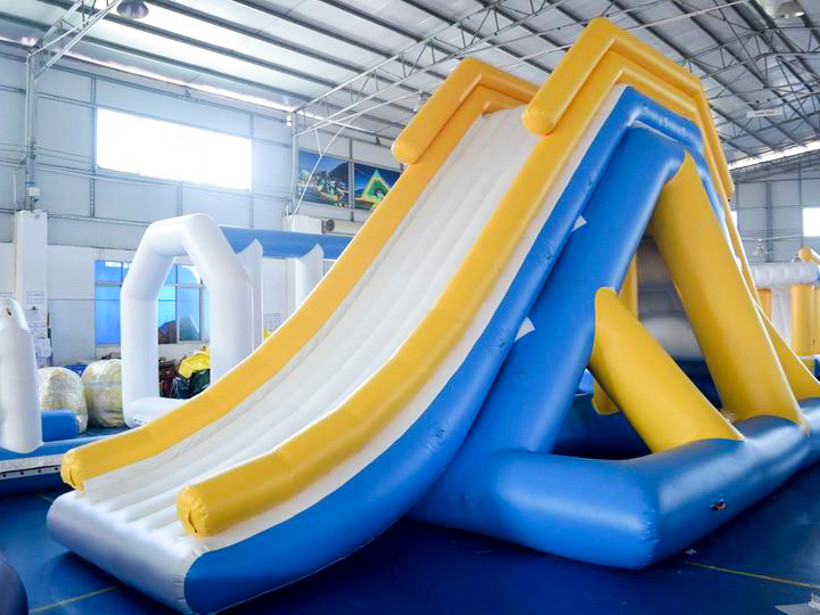 inflatable floating slide