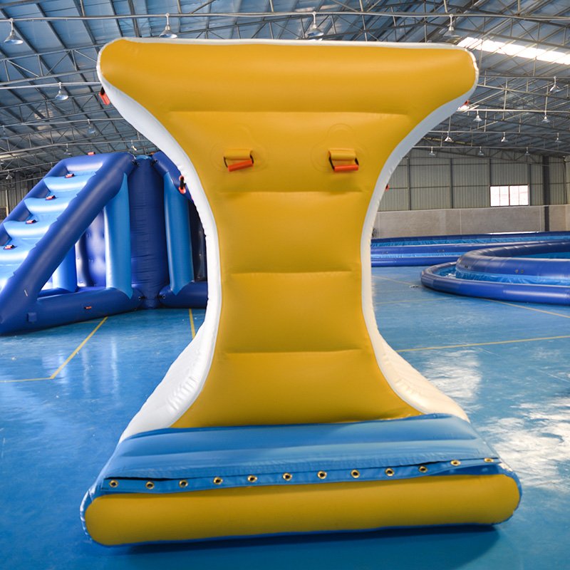 Bouncia  Array image771