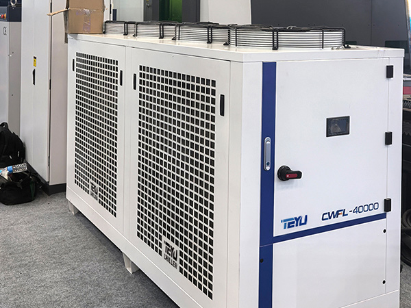 نظام تبريد ليزر الألياف عالي الطاقة CWFL-40000 لآلة قطع ليزر الألياف بقدرة 40 كيلو وات