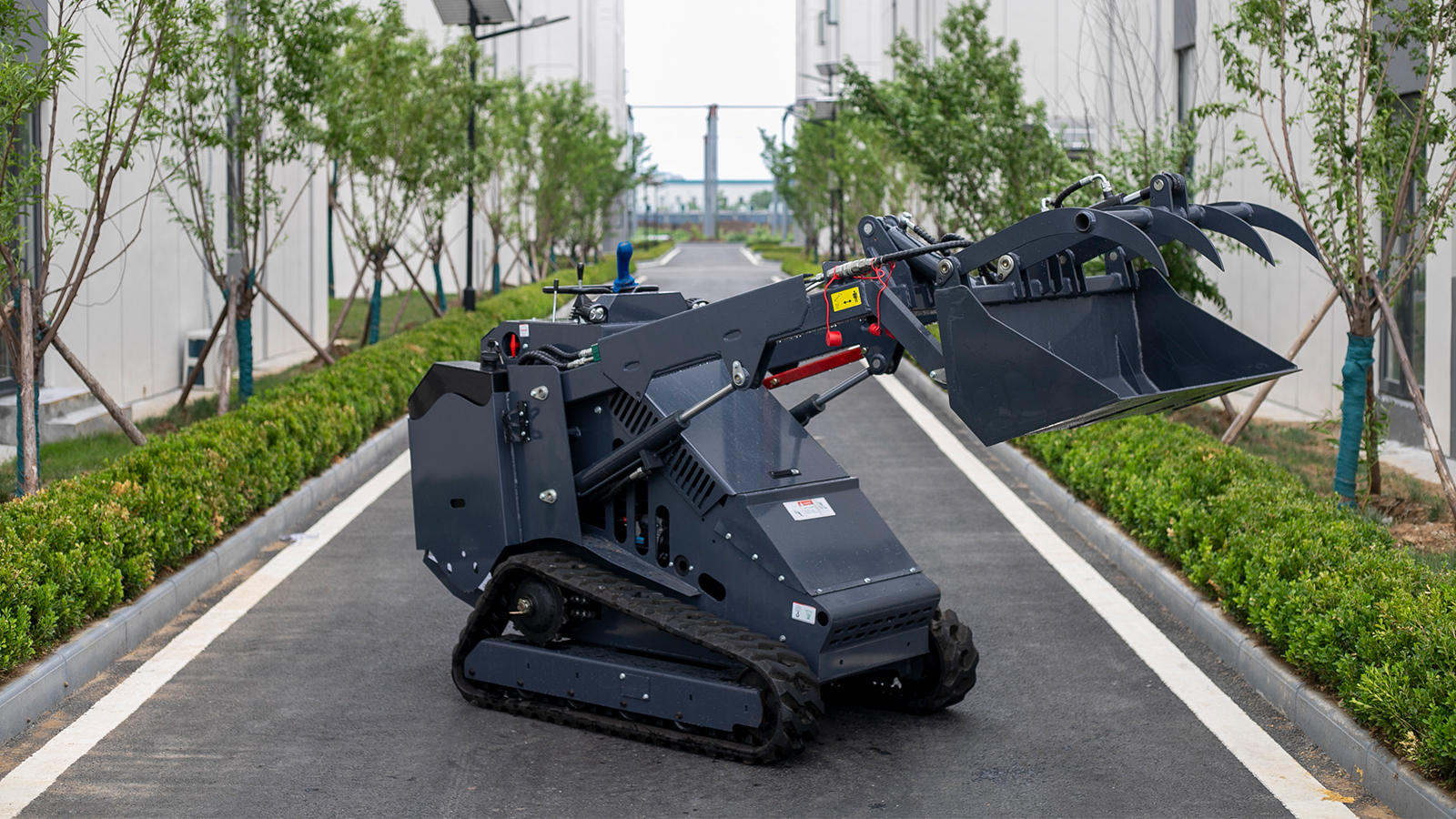 Standing Track Loader YZ-T750 Stand Behind Track Mini Skid Steer Loader Ce Epa Garden Loader ...