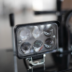  lampu kerja-led-pemuat-steer-mini-yz-t460-perincian