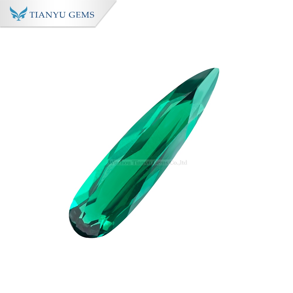 細長い洋ナシ型の合成熱水エメラルド宝石 | Tianyu gems