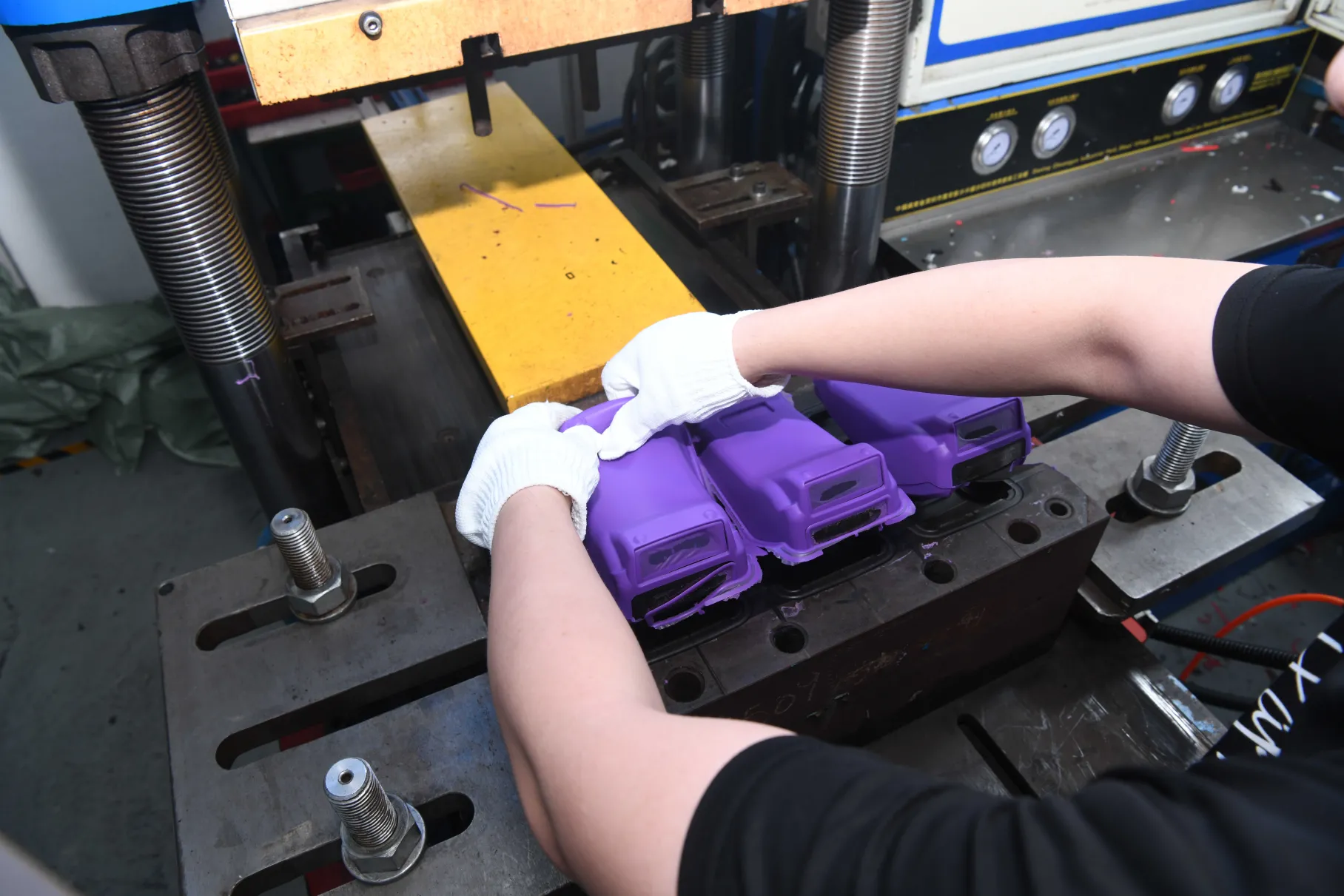 OEM&ODM Silicone rubber&plastic case